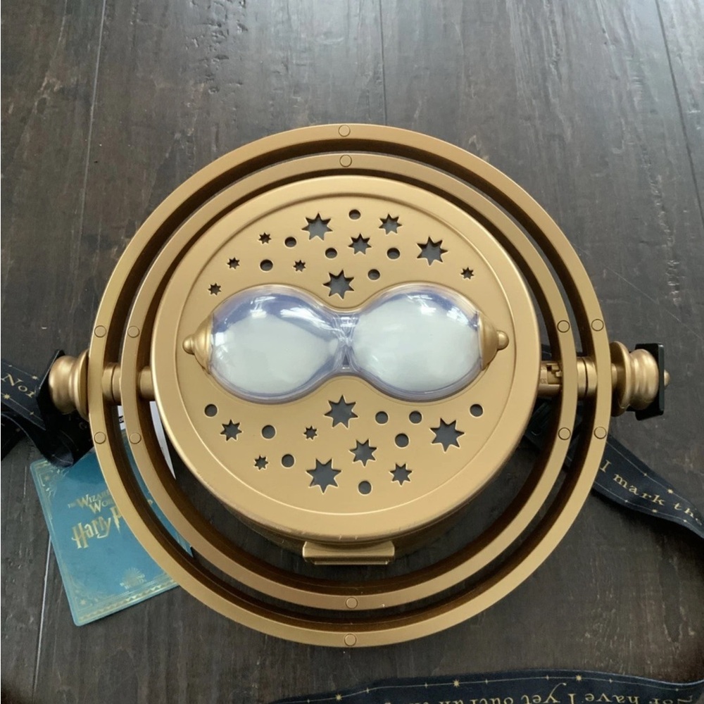 Universal Studios Wizarding World Of Harry Potter Time Turner Popcorn Bucket - Picture 3 of 5